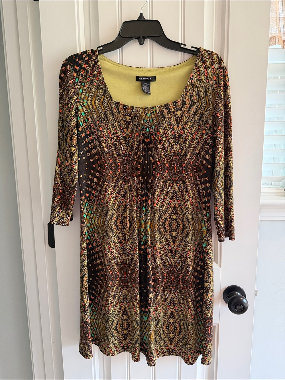 Glamour Multicolor Geometric-Print Long Sleeve Scoop Dress with Green Lining